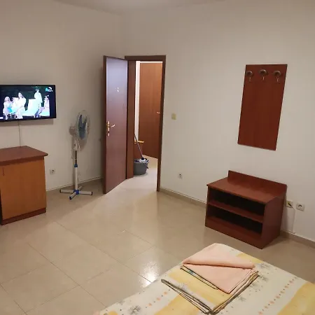 ゲストハウス кадиеви