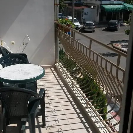 кадиеви ゲストハウス 3*