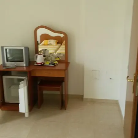 кадиеви ゲストハウス 3*