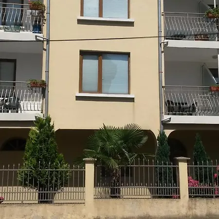 кадиеви Casa de hóspedes 3*