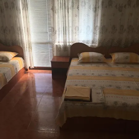 ゲストハウス кадиеви