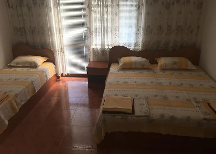 Casa de hóspedes кадиеви